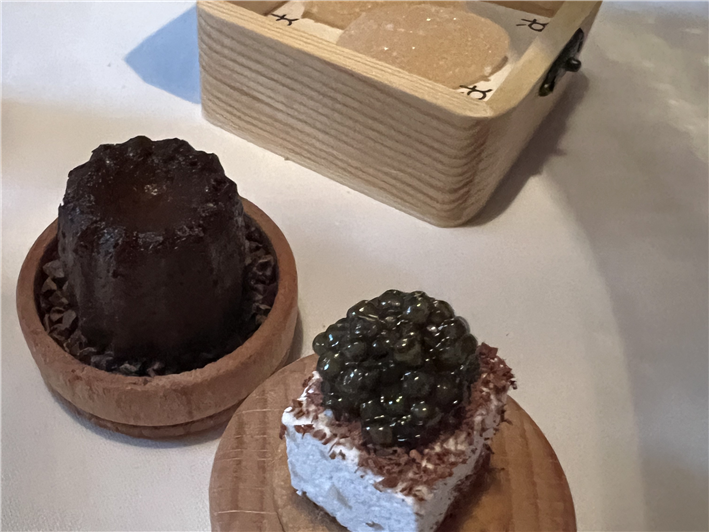 petit fours